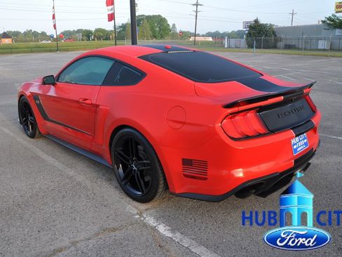 Used 2018 Ford Mustang GT Premium w/ GT Performance Package image 3