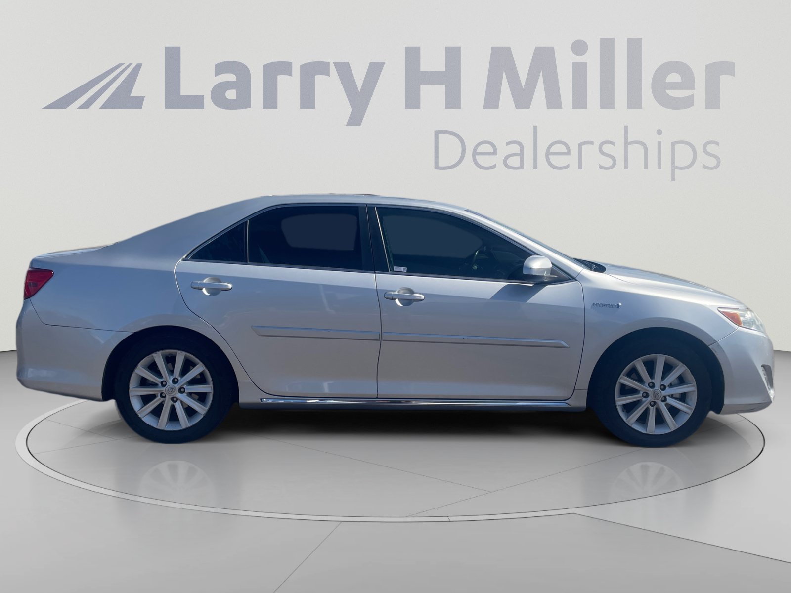 Used 2013 Toyota Camry XLE w/ Convenience Pkg FWD image 6