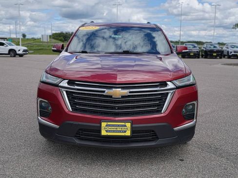Used 2022 Chevrolet Traverse LT w/ LT Premium Package AWD/4WD image 2