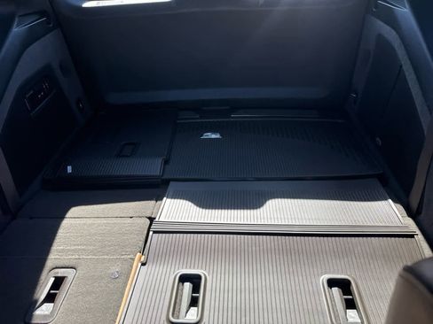 Used 2022 Cadillac Escalade Sport w/ Touring Package image 13