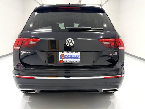 Used 2018 Volkswagen Tiguan SE AWD/4WD image 7