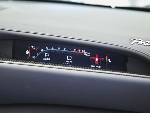 Used 2019 Ferrari Portofino image 34