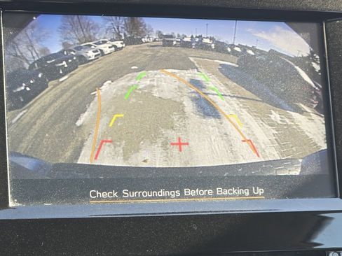 Used 2022 Subaru Crosstrek 2.0i Premium image 4