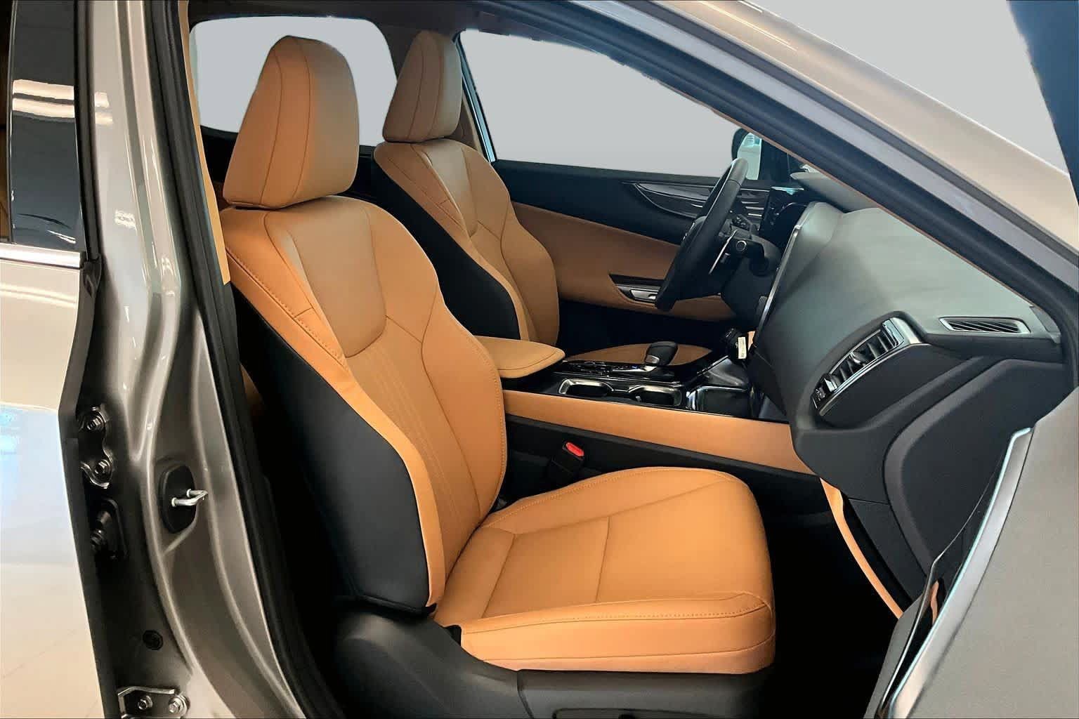 Used 2026 Lexus NX 350 AWD w/ Accessory Package (2T) image 8
