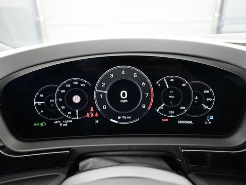 New 2026 Porsche Cayenne Coupe AWD/4WD image 18