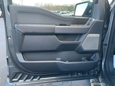 New 2025 Ford F150 Lariat w/ Equipment Group 501A Mid image 17