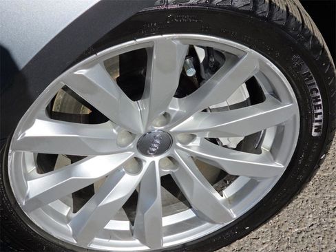 Used 2018 Audi A5 2.0T Premium image 7