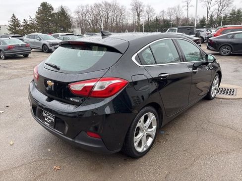Used 2017 Chevrolet Cruze Premier image 5
