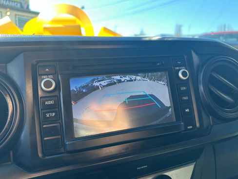 Used 2019 Toyota Tacoma SR w/ SR Convenience Package image 23