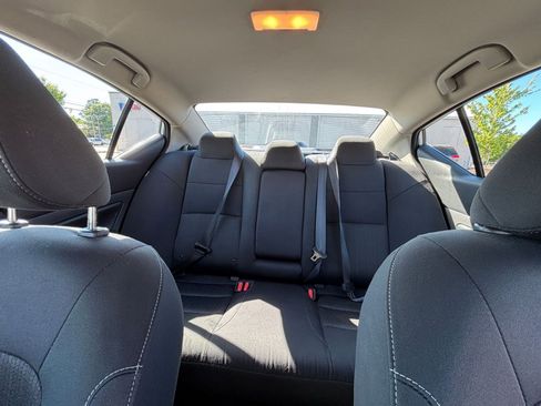 Used 2025 Nissan Altima 2.5 SV FWD image 39