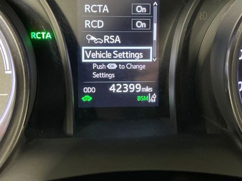 Used 2022 Toyota Camry SE image 21