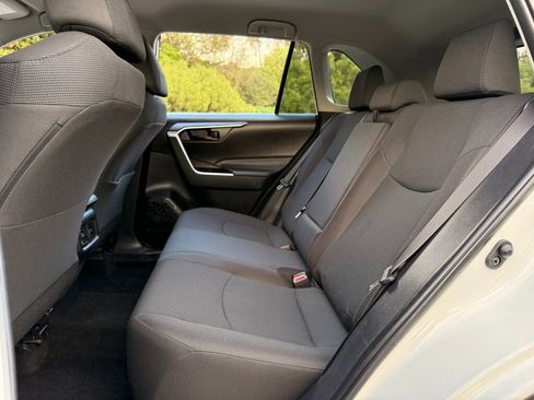 Used 2025 Toyota RAV4 LE image 18