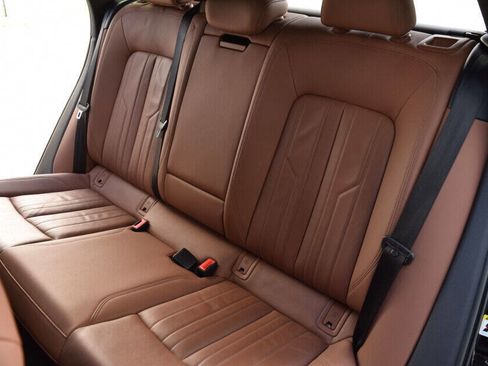 Used 2022 Audi e-tron Premium image 45