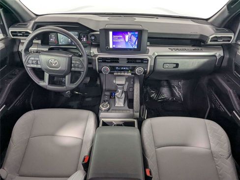 Certified 2024 Toyota Tacoma SR5 AWD/4WD image 37
