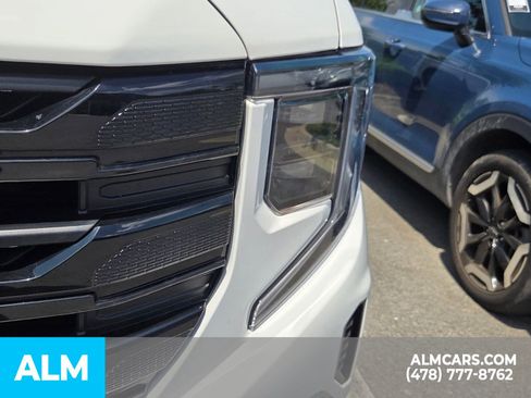 Used 2023 GMC Sierra 1500 Elevation AWD/4WD image 13