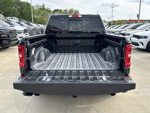 New 2026 RAM 1500 4x4 Crew Cab image 9