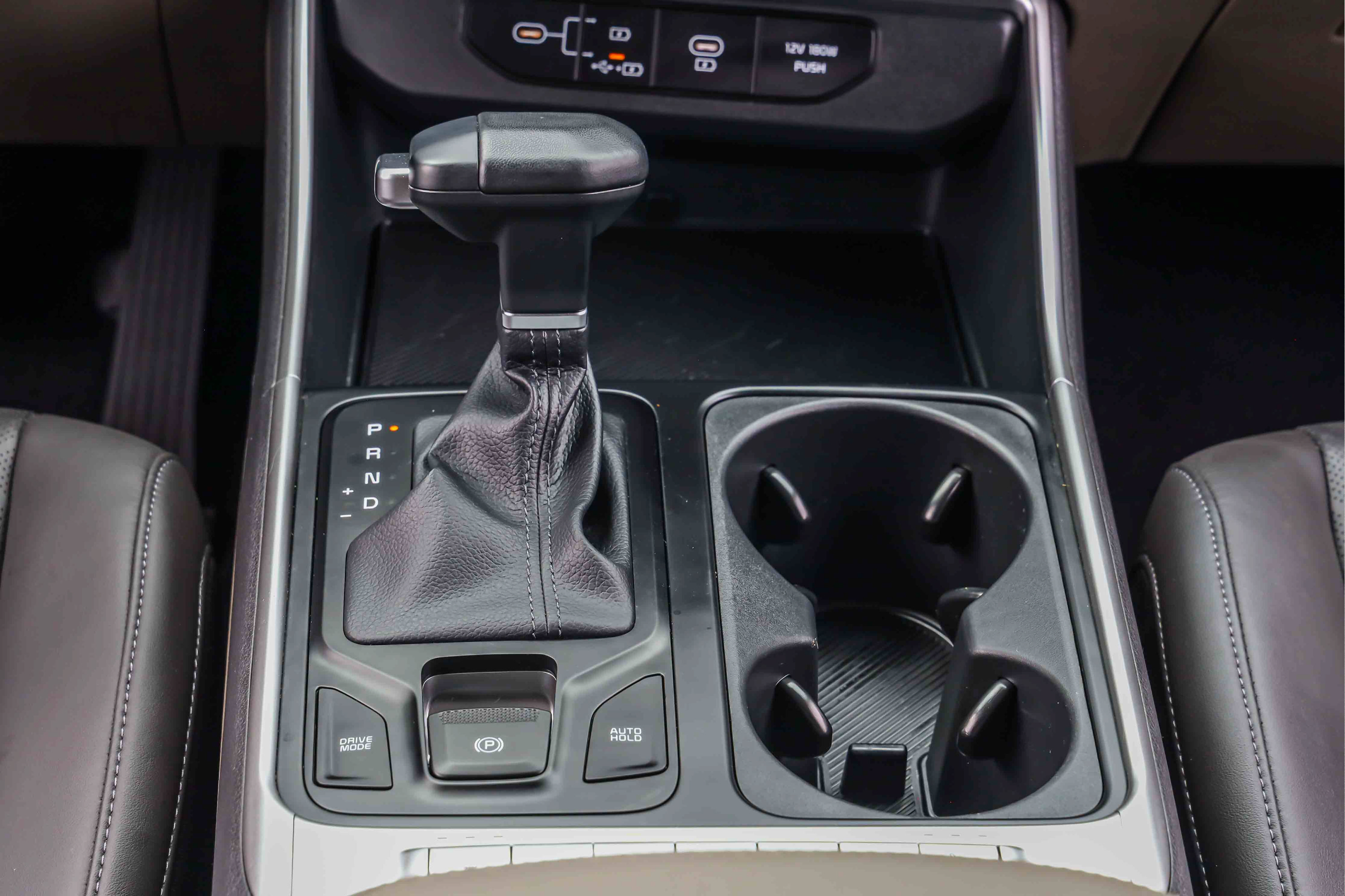 Used 2026 Kia Carnival FWD image 13