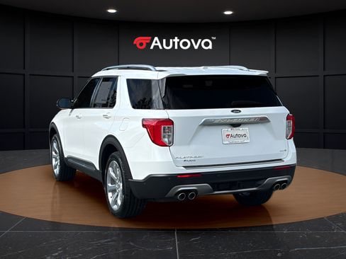 Used 2020 Ford Explorer Platinum w/ Premium Technology Package AWD/4WD image 3