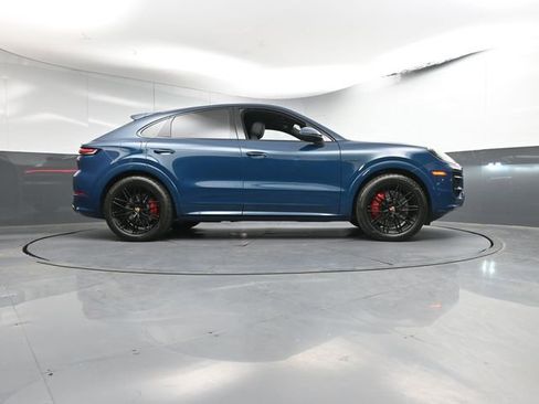 New 2025 Porsche Cayenne S image 32