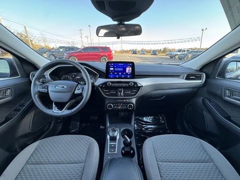 Used 2022 Ford Escape SE w/ Convenience Package image 17