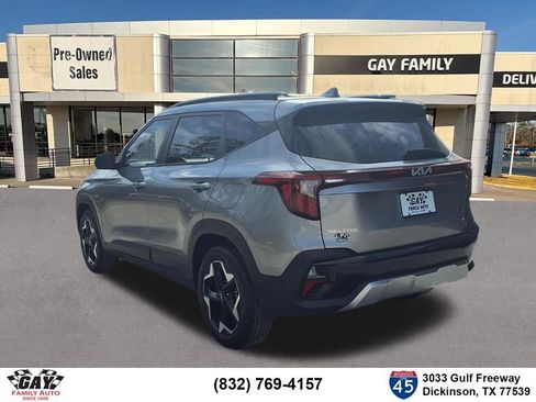 Certified 2025 Kia Seltos S FWD image 2