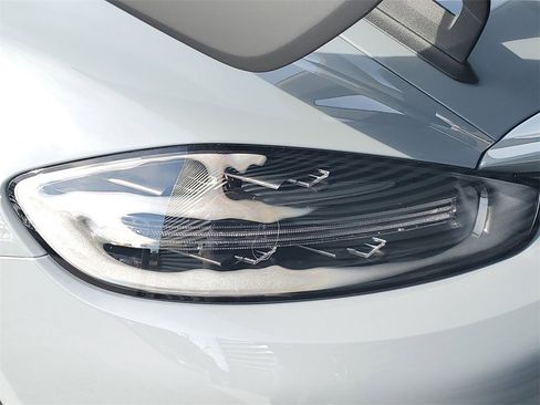 Used 2025 Porsche 718 Cayman GT4 RS image 16