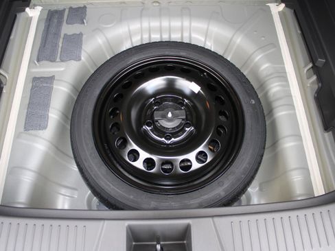 New 2026 Chevrolet Trax LT w/ LT Convenience Package image 9