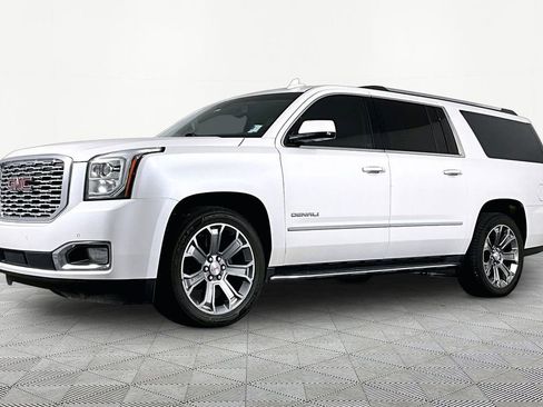 Used 2020 GMC Yukon XL Denali AWD/4WD image 1