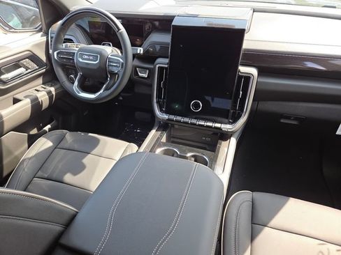 New 2026 GMC Yukon Elevation w/ Elevation Premium Package AWD/4WD image 32