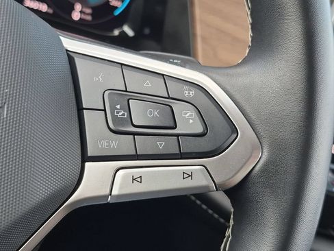 Used 2025 Volkswagen Atlas SE FWD image 20