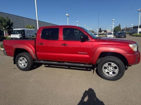 Used 2013 Toyota Tacoma PreRunner RWD image 6
