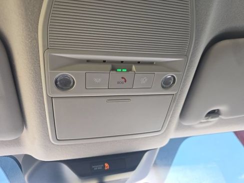 Certified 2026 Nissan Kicks SR FWD image 24