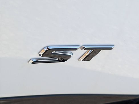 New 2026 Buick Envision Sport Touring AWD/4WD image 6