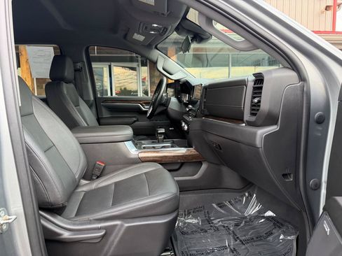 Used 2023 GMC Sierra 1500 Elevation w/ Elevation Premium Package AWD/4WD image 26