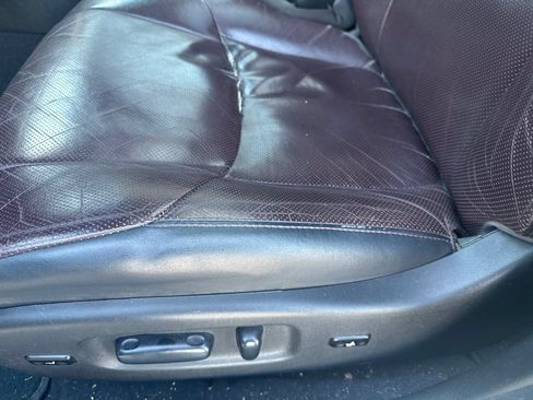 Used 2011 Toyota Avalon Limited FWD image 6