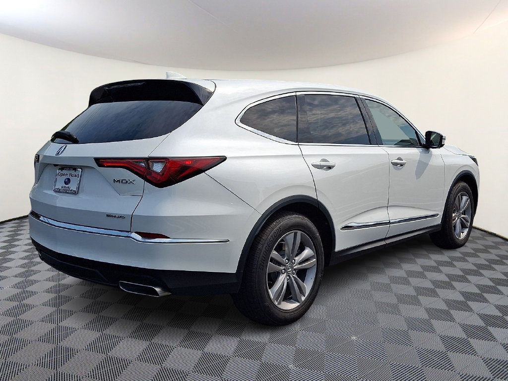 Used 2023 Acura MDX SH-AWD image 9