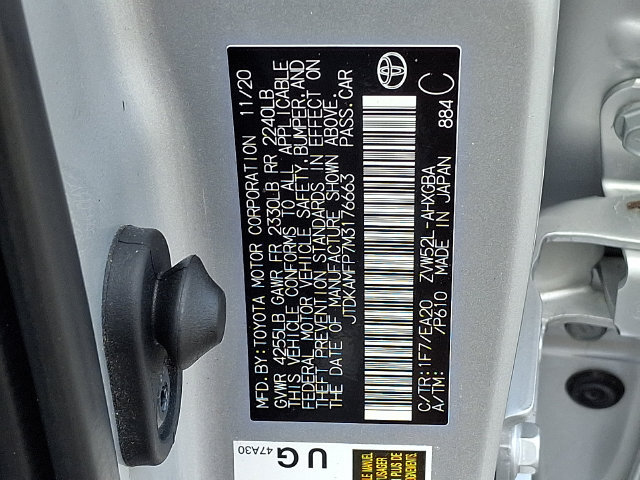 Certified 2021 Toyota Prius Prime Limited w/ Carpet Mat Package (TMS) FWD image 17