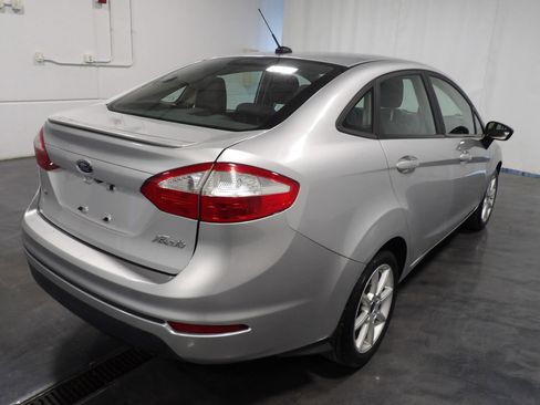 Used 2019 Ford Fiesta SE w/ Equipment Group 201A FWD image 4
