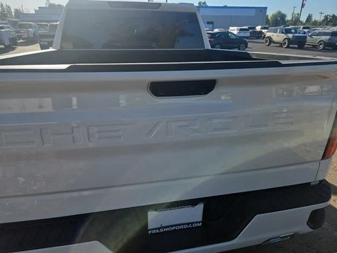 Used 2023 Chevrolet Silverado 1500 RST w/ Convenience Package II AWD/4WD image 8