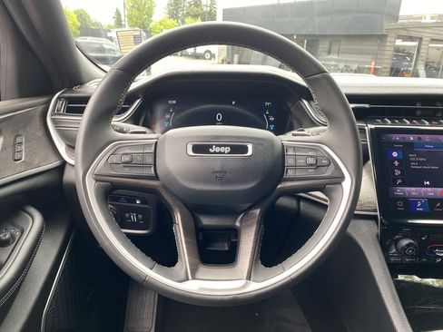 Used 2024 Jeep Grand Cherokee Limited 4xe AWD/4WD image 19