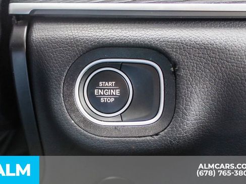 Used 2024 Mercedes-Benz GLE 450e 4MATIC w/ AMG Line Exterior image 28