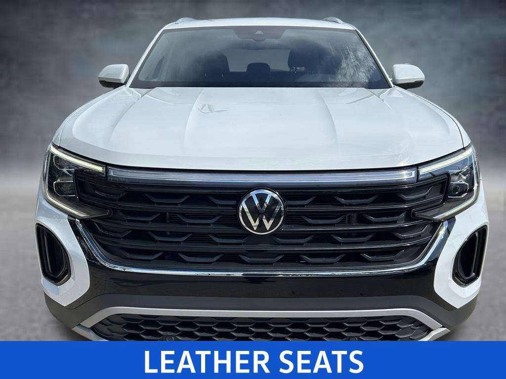 Certified 2024 Volkswagen Atlas Cross Sport SE FWD image 9