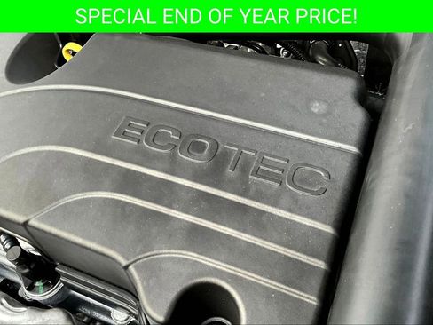 Used 2023 GMC Terrain SLT w/ LPO, Floor Liner Package image 29