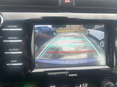 Used 2020 Toyota Camry LE image 12