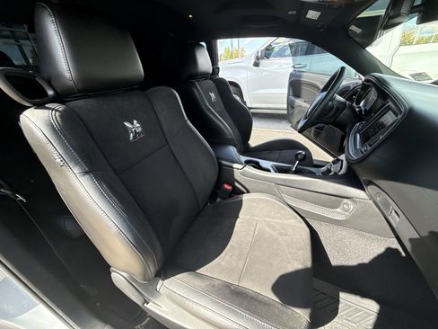 Used 2022 Dodge Challenger R/T Scat Pack w/ Dynamics Package image 60