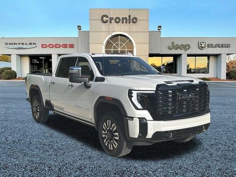Used 2025 GMC Sierra 2500 Denali Ultimate w/ Max Trailering Package AWD/4WD image 1