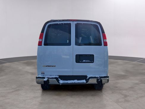 Used 2023 Chevrolet Express 2500 w/ Driver Convenience Package image 22