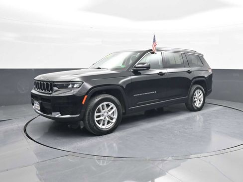 Used 2023 Jeep Grand Cherokee L Laredo image 2