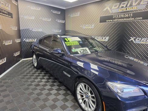 Used 2014 BMW 750i xDrive AWD/4WD image 4