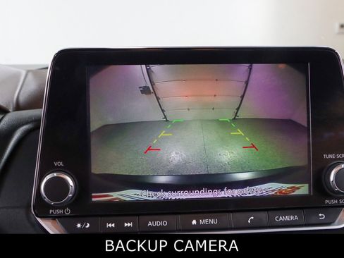 Used 2023 Nissan Rogue SV w/ SV Premium B Package FWD image 17